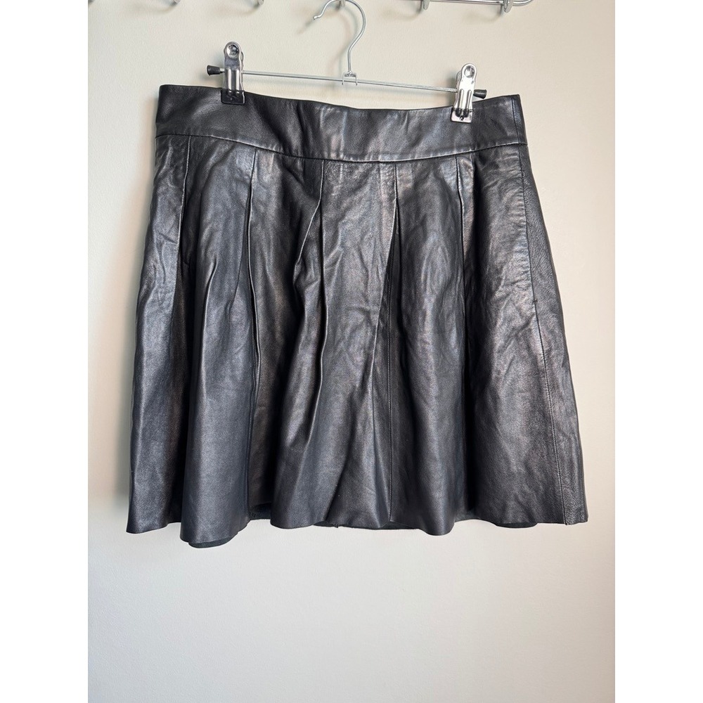 Banana Republic Black Pleated Lamb Leather Skirt 8 Moto‎ Chic Edgy Classic Goth